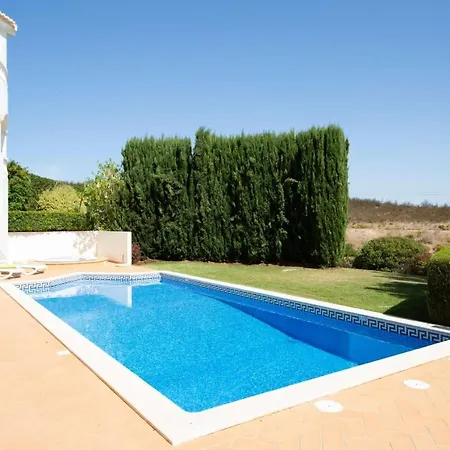 Sleeps 6 Air Con Wifi *