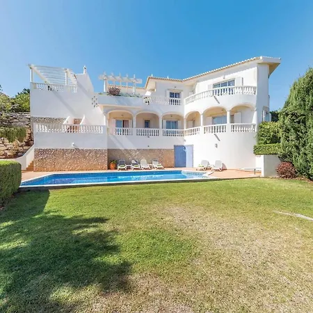 Sleeps 6 Air Con Wifi *